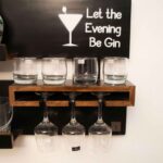 Fine Wood Hub Solid Hanging Mounted Wine Rack Mini Bar for Home Sheesham Wood Hub with Glass Storage Home Decor Kitchen Bar Bar Cabinet Stylish Bar Cabinet Multi-functional storage solid wood