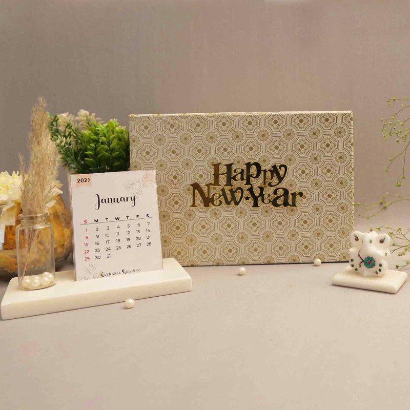 New Year Gift Hamper Gift hamper Desk calendar 2025 Personalized desk calendar Custom desk calendar Office desk calendar Professional desk calendar Corporate desk calendar Minimalist desk calendar Eco-friendly desk calendar Stylish desk calendar