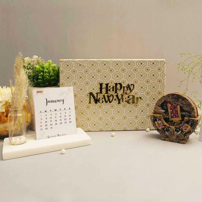 New Year Gift Hamper Gift hamper Desk calendar 2025 Personalized desk calendar Custom desk calendar Office desk calendar Professional desk calendar Corporate desk calendar Minimalist desk calendar Eco-friendly desk calendar Stylish desk calendar