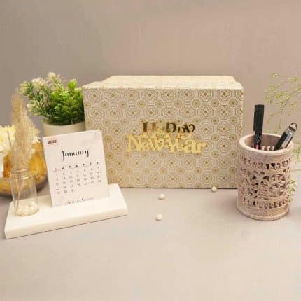 New Year Gift Hamper Gift hamper Desk calendar 2025 Personalized desk calendar Custom desk calendar Office desk calendar Professional desk calendar Corporate desk calendar Minimalist desk calendar Eco-friendly desk calendar Stylish desk calendar