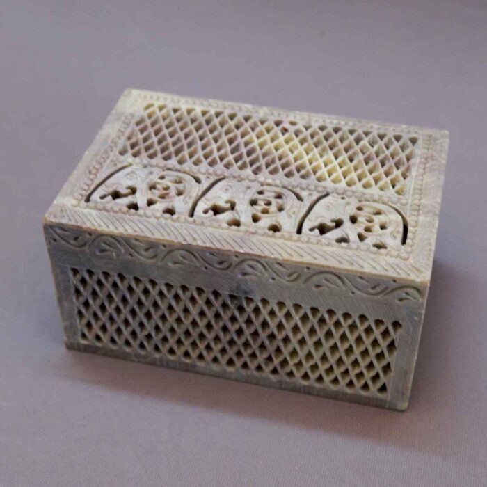 jewellery box for women marble jewellery box for women with lock jewellery box for girls and women storage jewellery box for girls new design latest decorative design earrings organizer box for women earrings organizer box for women